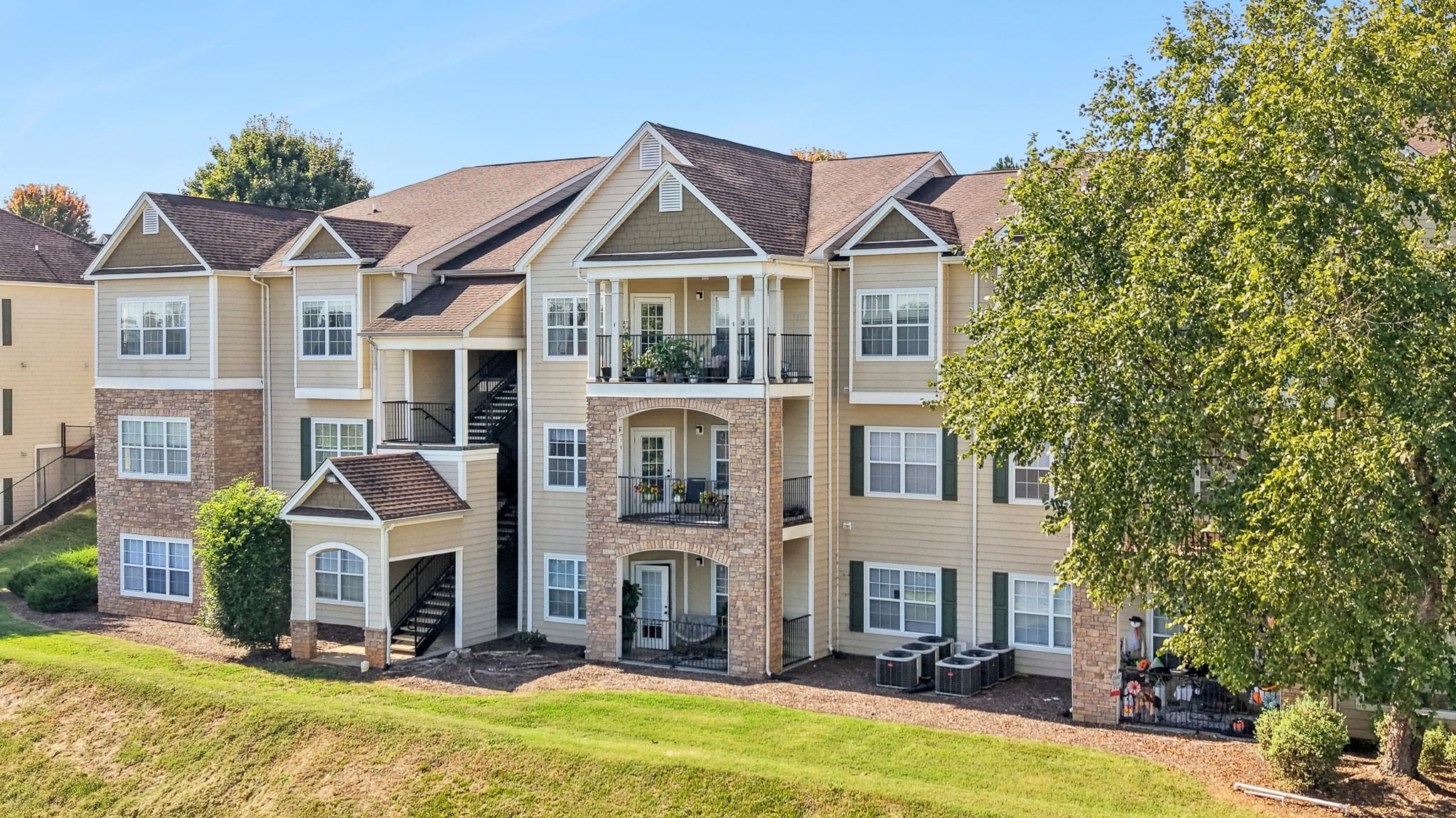 Legacy Pointe gallery 4